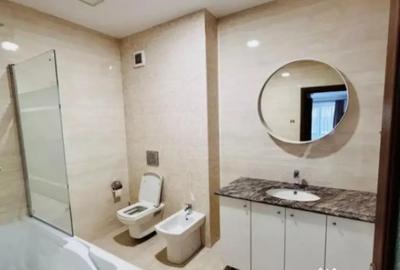Apartament cu 4 camere decomandat, mobilat în Tractorul - 2