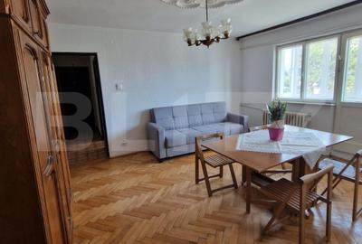 Apartament 2 camere, 56 mp, semidecomandat, zona Zamca - 2