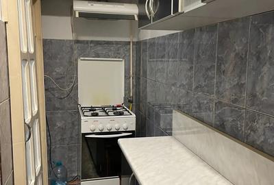 Garsonieră decomandată în Roman - 2