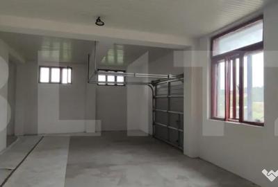 Spațiu comercial, de 200 mp, în Central - 1