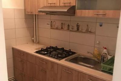 1 camera in zona Lipovei - 3