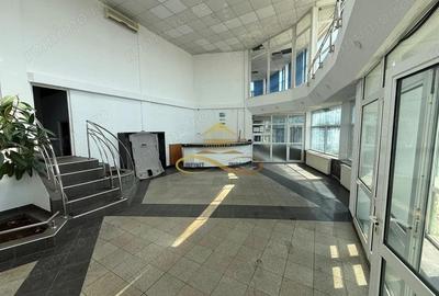 Spațiu comercial, de 221 mp, în Central