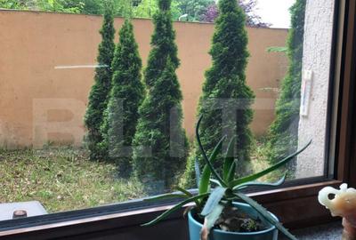 Garsoniera cu gradina intr-o zona pitoreasca din cartierul S - 2