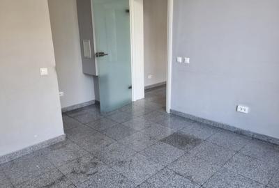 Spațiu comercial, de 45 mp, în Florilor - 7