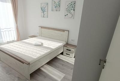 Mall Coresi - apartament 2 camere cochet - decomandat - loc de parcare - boxă - 1