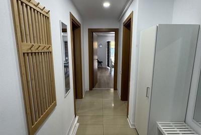 Apartament cu 3 camere decomandat în Tunari