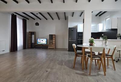 Casă cu 4 camere cu Teren 867 Mp în Drăganu - 1
