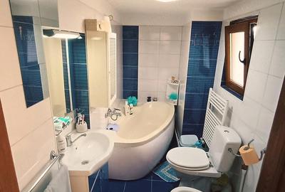 Casă cu 3 camere cu Teren 300 Mp în Central