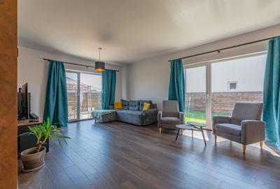 Casă individuală cu 3 camere cu Canalizare în Sânpetru - 3