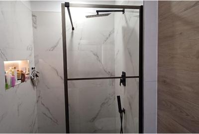 Apartament cu 4 camere semidecomandat, mobilat în Bartolomeu - 24