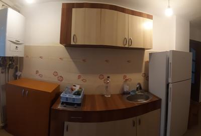 Inchiriez apartament cu 4 camere, pe B-dul Griviței nr.73, lângă Universitate - 7
