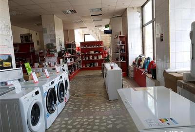 Spațiu comercial, de 688 mp, în Central - 2