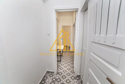 Apartament 4 camere renovat, central, ideal rezidențial sau activitate business - 11