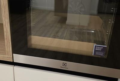 Apartament cu 2 camere decomandat în Sisești - 6