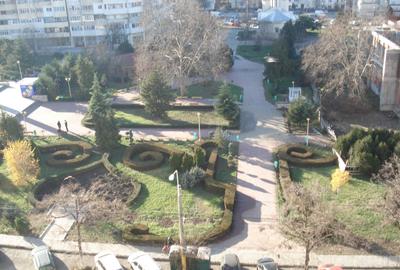 Apartament cu 3 camere decomandat în Casa de Cultură - 8