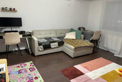 Apartament decomandat în Apărătorii Patriei