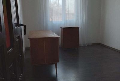 Casă cu 3 camere cu Teren 731 Mp în Plopu - 10