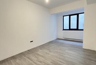 Apartament cu 3 camere decomandat în Energia - 8