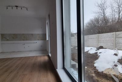 Casă cu 4 camere cu Teren 170 Mp în Prelungirea Ghencea - 53