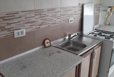 Apartament cu 2 camere decomandat în Galata - 8