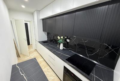 Garsonieră decomandată în Roșu