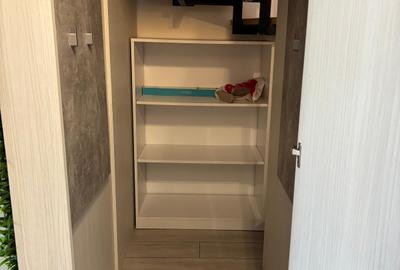 Apartament cu 4 camere decomandat, mobilat în Tractorul - 17