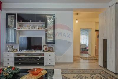 Apartament cu 3 camere decomandat în Sânpetru - 12