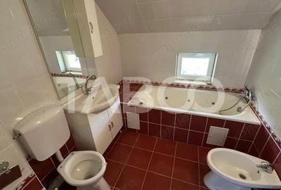 Casă cu 3 camere cu Teren 500 Mp în Central - 10