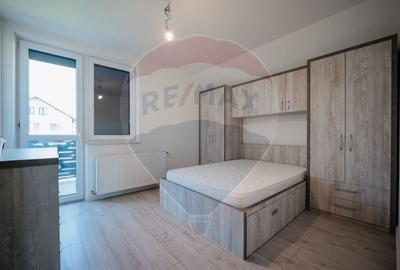 Casă cu 4 camere cu Teren 400 Mp în Ipotești - 16