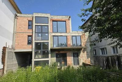 Vand casa in parcul sub arini - 2