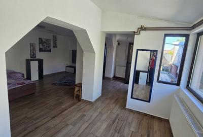 Casă cu 2 camere în Tărtășești - 1