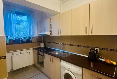 Bloc 2009 vizavi de metrou, ap. cu centrală proprie, mobilat și utilat - 8