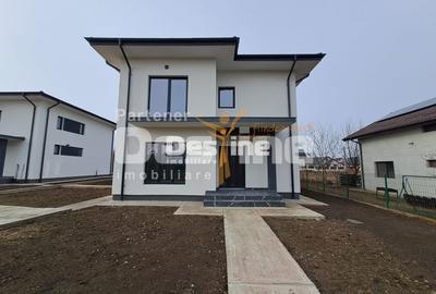 Casă individuală cu 4 camere cu Canalizare în Miroslava - 1