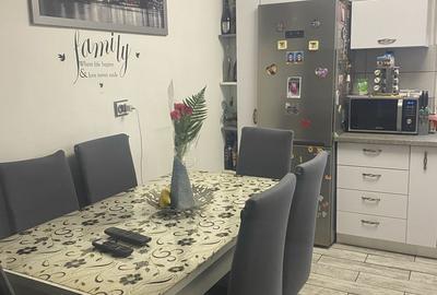 Apartament cu 3 camere decomandat în Central - 1