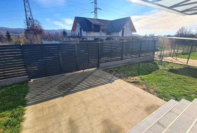 Casă cu 2 camere cu Teren 562 Mp în Central