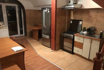 Apartament 4 camere cu priveliste deosebita zona Colinei - 16
