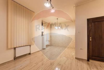 Spațiu comercial, de 107 mp, în Ultracentral - 5