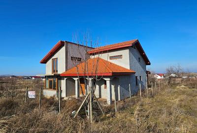 Casă individuală cu 5 camere în Sud-Est - 2