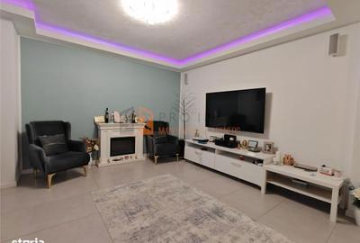 Casă cu 6 camere decomandat cu Canalizare în Micro 5 - 14