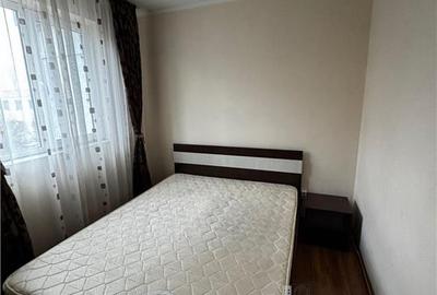 Apartament cu 2 camere semidecomandat în Podu Roș