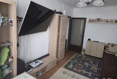 Apartament cu 2 camere semidecomandat în Craiovița Nouă - 6