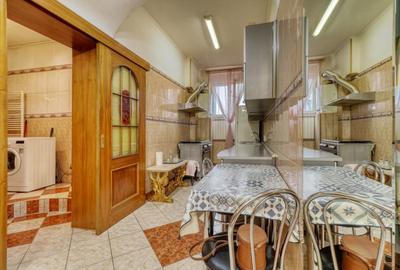 Apartament cu 4 camere decomandat în P-ța Unirii - 9