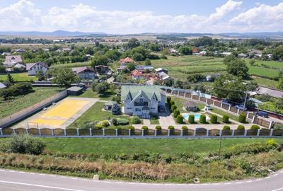 Casa cu piscina si teren de tenis - Girov, 10 min de Piatra Neamt - 2