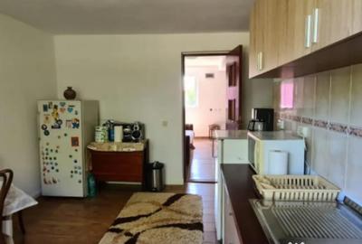 Casă cu 5 camere cu Teren 794 Mp în Livedea - 14