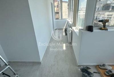 Apartament cu 3 camere semidecomandat în P-ța Romană