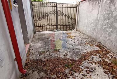 Casă cu 3 camere cu Teren 447 Mp în Chercea - 5