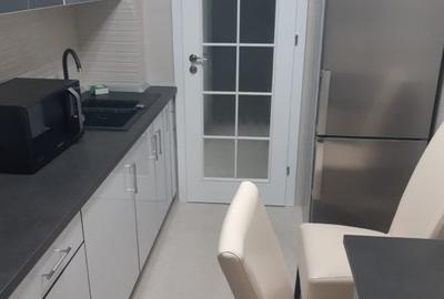 Apartament cu 2 camere decomandat, mobilat în Drumul Taberei - 12