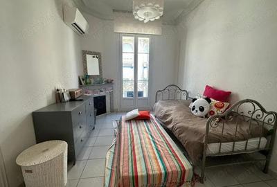 Garsoniera zona Universitate - 3