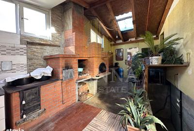 Casă cu 4 camere în Central - 2