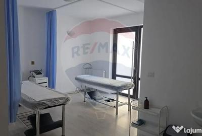 Spațiu comercial, de 105 mp, în Central - 4